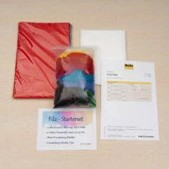 Punching Starter-Set (Filz 12x20x30 Cm/ 100 G Märchenwolle/ Soluvlies 0,90x1 M)
