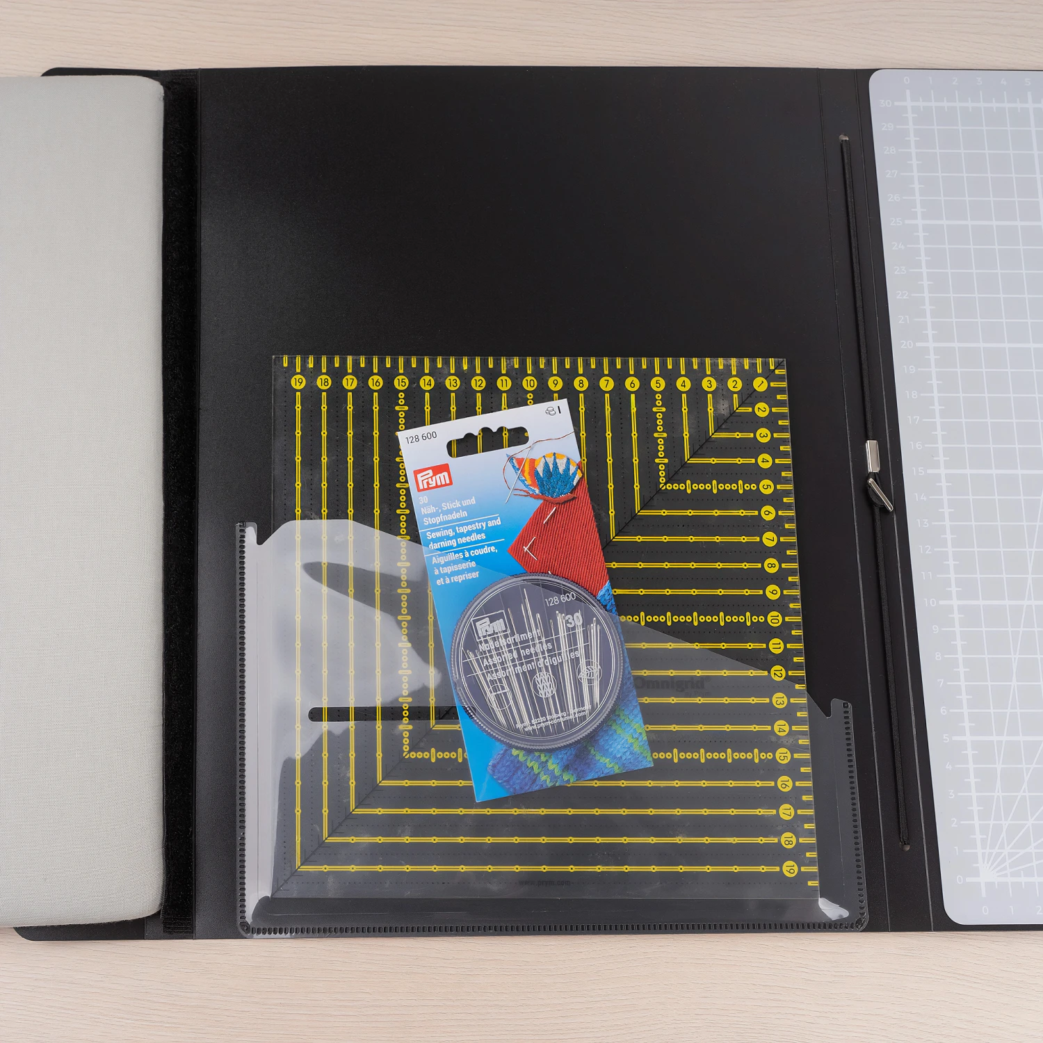 Bastelstation Faltbare Schneidematte A3 + Bügelunterlage grau (Matte 45x30 Cm) 9 Bastelstation Faltbare Schneidematte A3 + Bügelunterlage grau (Matte 45x30 Cm) – Bild 9