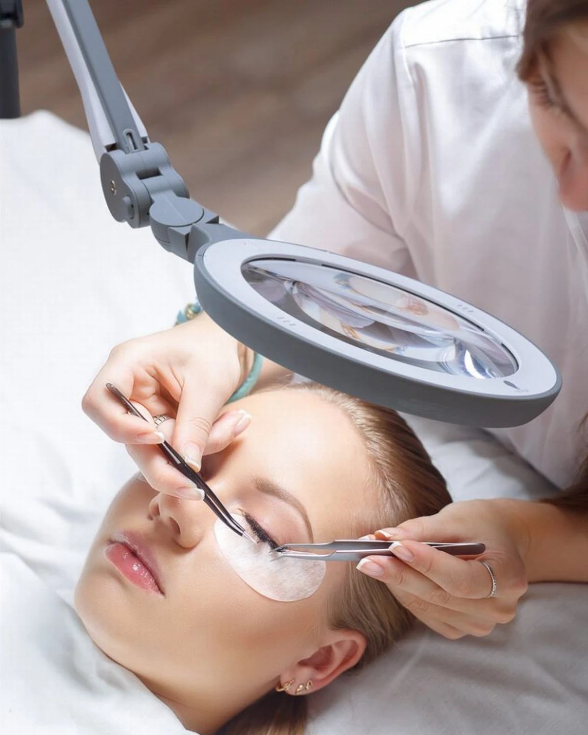 Daylight IQ Lupenleuchte 3D Mit Schwenkarmlinse 12D 5 Daylight IQ Lupenleuchte 3D Mit Schwenkarmlinse 12D – Bild 5