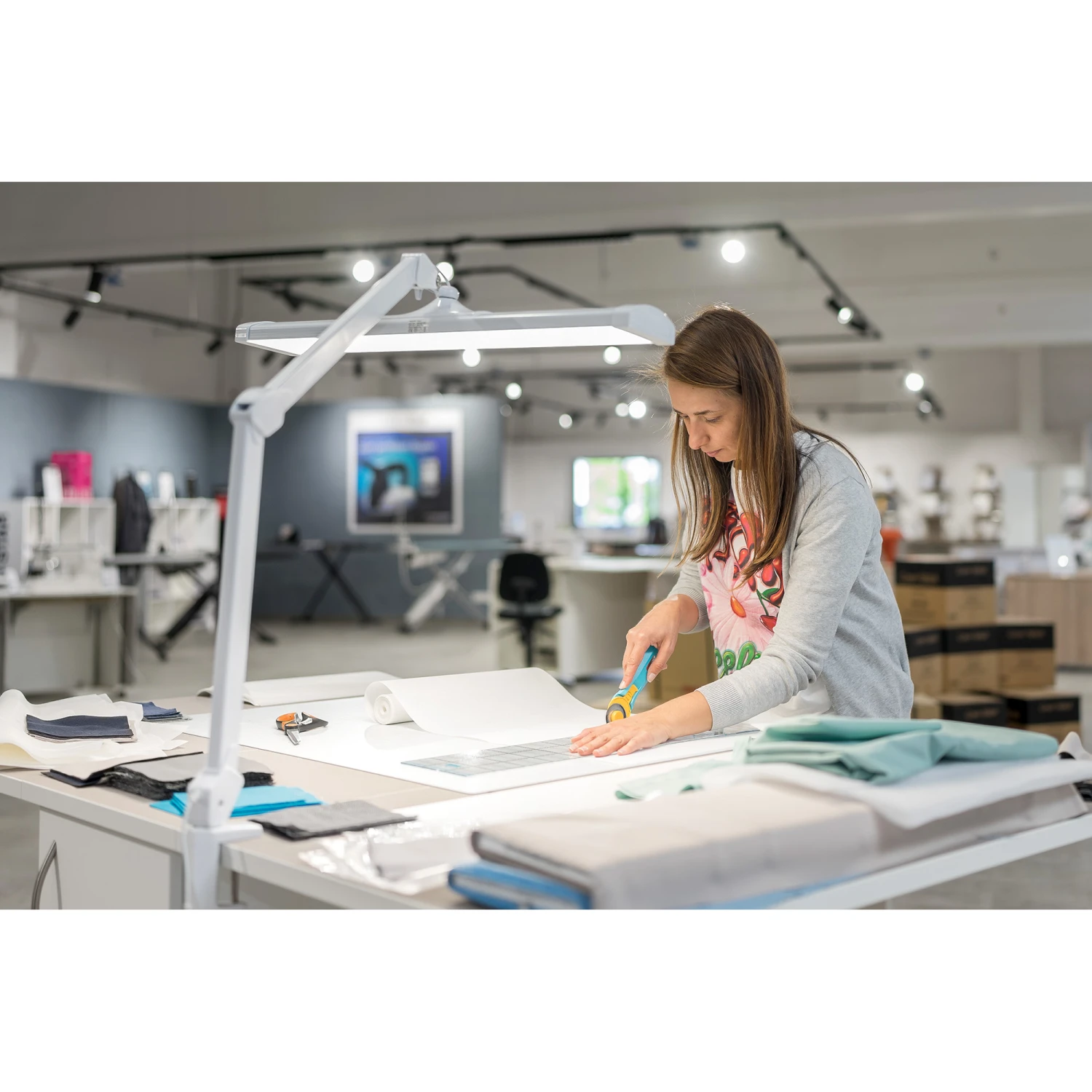 Semplix LED Arbeits-Tischlampe Weiß (540 LED/ Dimmbar/ Tischklemme) 5 Semplix LED Arbeits-Tischlampe Weiß (540 LED/ Dimmbar/ Tischklemme) – Bild 5