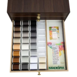 Madeira Sensa Green No.40 Garntruhe Groß (120 Farben/ 1000 M/ Teak) -NähKunst Angebote Store 10026774 05