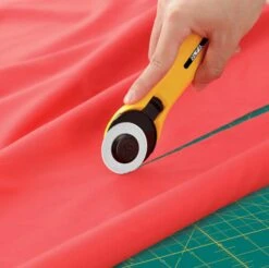 Olfa Rollschneider RTY-2C/YEL NEU Einfaches Klingenwechseln (45 Mm) -NähKunst Angebote Store 10027003 olfa 45 rty 2c yel 4