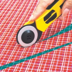 Olfa Rollschneider RTY-2/NS NEU Einfaches Klingenwechseln (Comfort Griff/ 45 Mm) -NähKunst Angebote Store 10027004 olfa 45 rty 2 ns 7