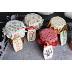 Windesign Stickmuster CD "Häubchen Für`s Marmeladenglas" Lacetechnik (12 Designs) -NähKunst Angebote Store 16124 marmeladenglaeser 4