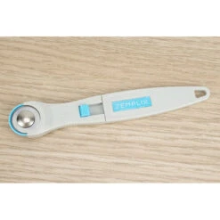 Semplix Schneidematten-Set A4 Türkis/petrol Lineal/ Rollschneider 20 Mm -NähKunst Angebote Store rollschneider 20mm blau 02