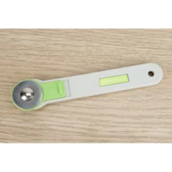 Semplix Schneidematten-Set A3 Hellgrün/grün/ Lineal/ Rollschneider 28 Mm -NähKunst Angebote Store rollschneider 28mm gruen 02